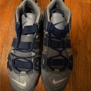 Nike Dual-Tone Gray and Navy Sneakers